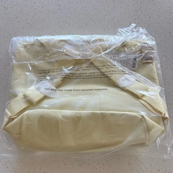 NWT✨ Youth of Ours lightweight nylon backpack - Picture 9 of 10